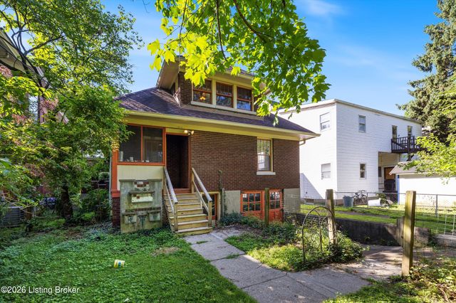 2221 Bonnycastle Ave, Louisville, KY 40205