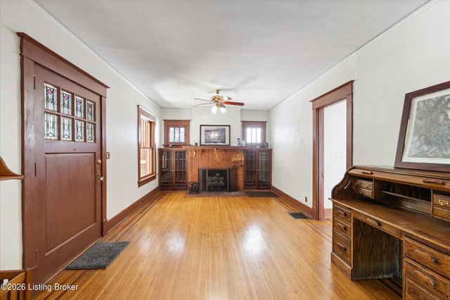 2221 Bonnycastle Ave, Louisville, KY 40205
