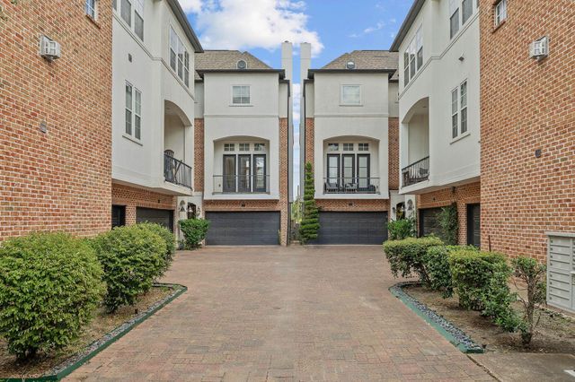 5112 Larkin Street, Houston, TX 77007