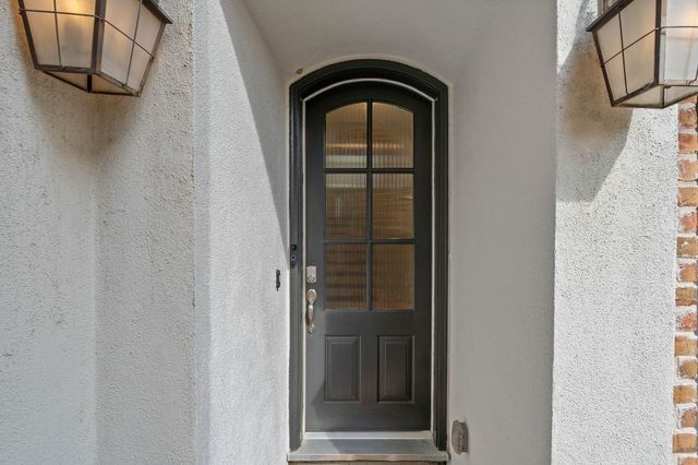 5112 Larkin Street, Houston, TX 77007