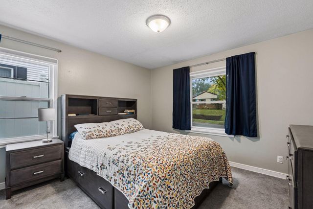 180 Westchester Drive, West Saint Paul, MN 55118