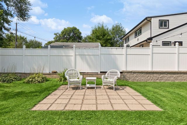 180 Westchester Drive, West Saint Paul, MN 55118