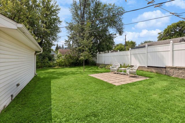 180 Westchester Drive, West Saint Paul, MN 55118