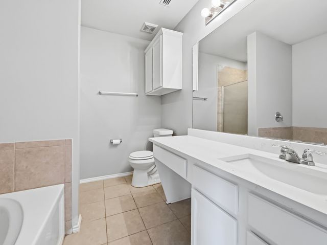 1405 Eagles Nest Trail, Krum, TX 76249