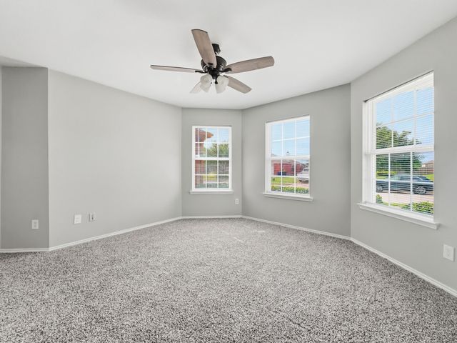 1405 Eagles Nest Trail, Krum, TX 76249