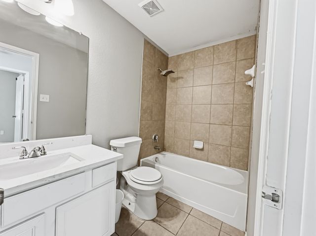 1405 Eagles Nest Trail, Krum, TX 76249