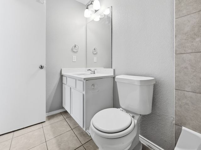 1405 Eagles Nest Trail, Krum, TX 76249