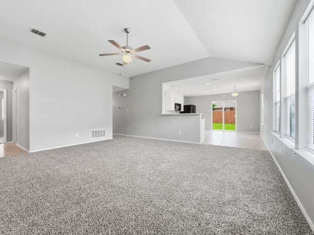 1405 Eagles Nest Trail, Krum, TX 76249