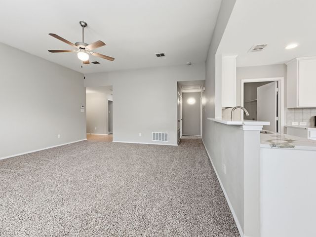 1405 Eagles Nest Trail, Krum, TX 76249