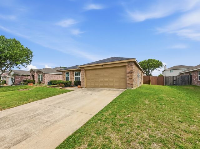 1405 Eagles Nest Trail, Krum, TX 76249