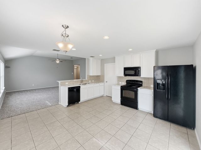 1405 Eagles Nest Trail, Krum, TX 76249