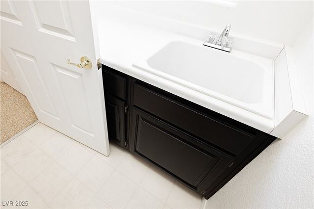 8224 Cassis Court, Las Vegas, NV 89117