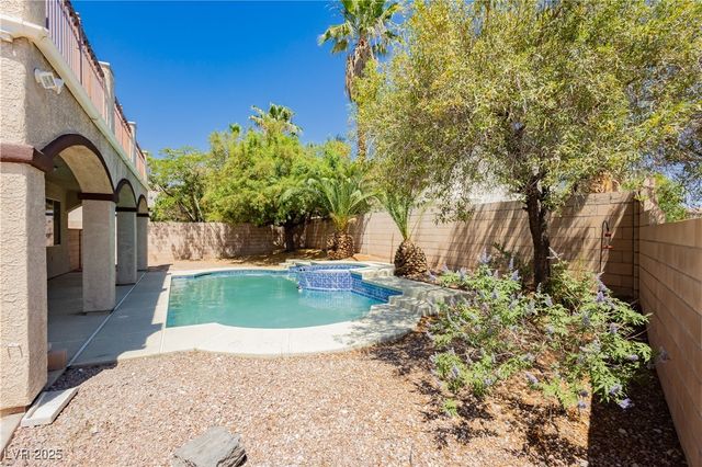 8224 Cassis Court, Las Vegas, NV 89117