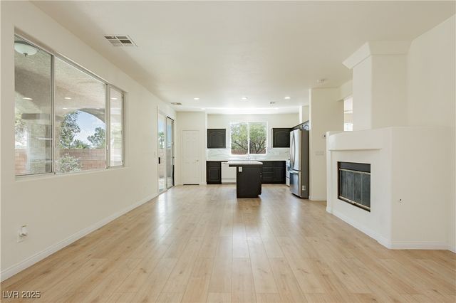 8224 Cassis Court, Las Vegas, NV 89117