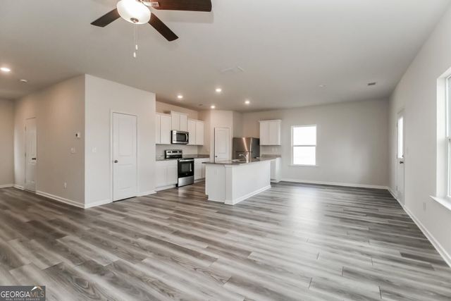 160 Avondale Boulevard, Conyers, GA 30013