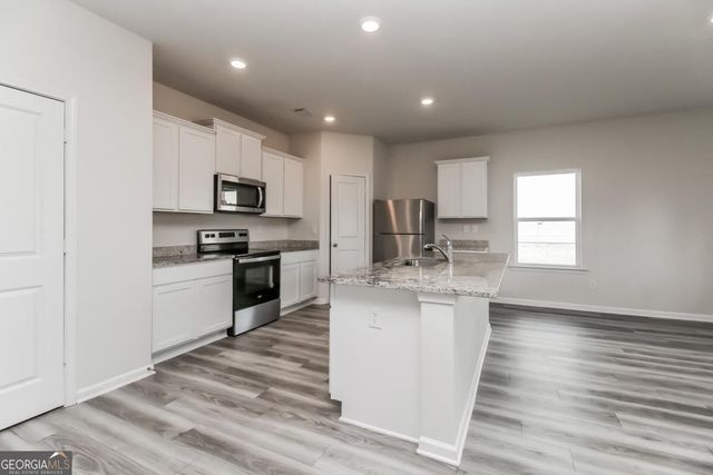 160 Avondale Boulevard, Conyers, GA 30013