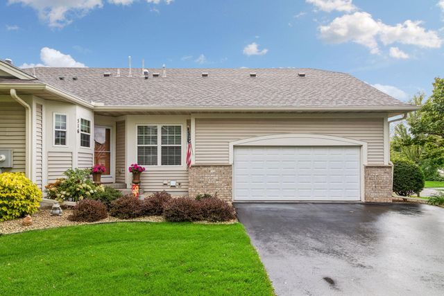516 Holly Lane N, Oakdale, MN 55128