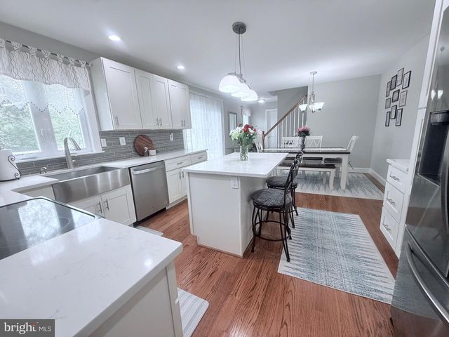 501 STANFORD RD, Fairless Hills, PA 19030