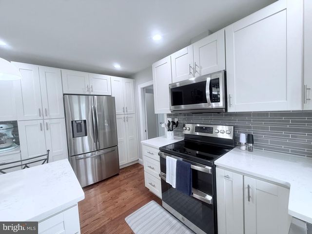 501 STANFORD RD, Fairless Hills, PA 19030