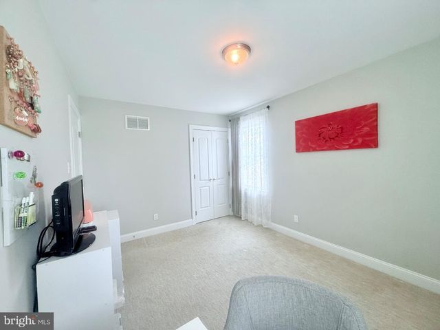 501 STANFORD RD, Fairless Hills, PA 19030