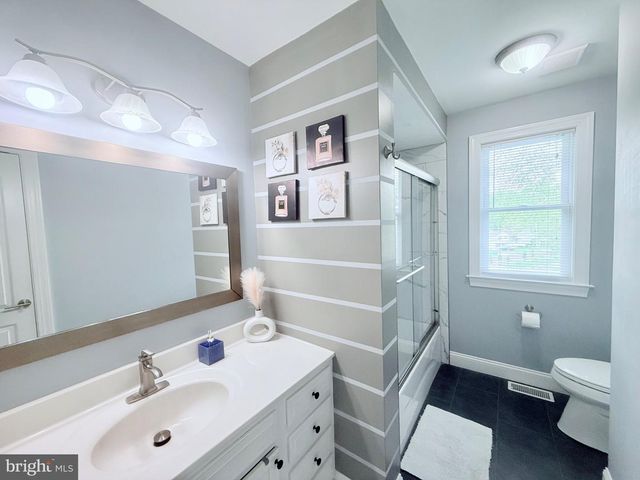 501 STANFORD RD, Fairless Hills, PA 19030