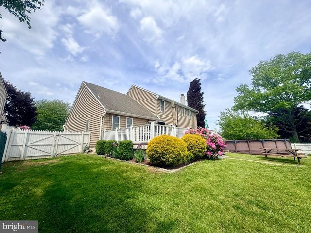 501 STANFORD RD, Fairless Hills, PA 19030