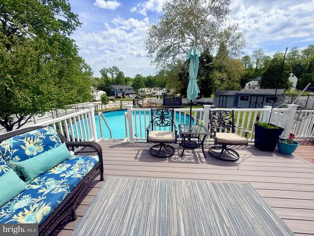 501 STANFORD RD, Fairless Hills, PA 19030