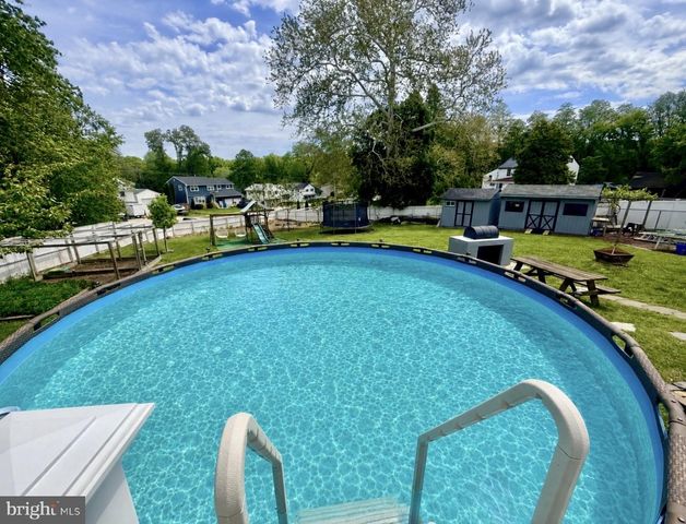 501 STANFORD RD, Fairless Hills, PA 19030