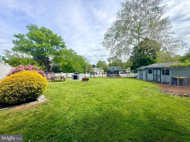 501 STANFORD RD, Fairless Hills, PA 19030