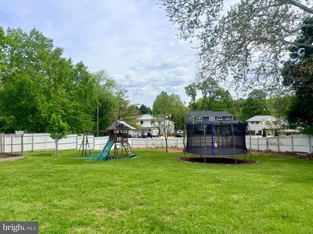501 STANFORD RD, Fairless Hills, PA 19030