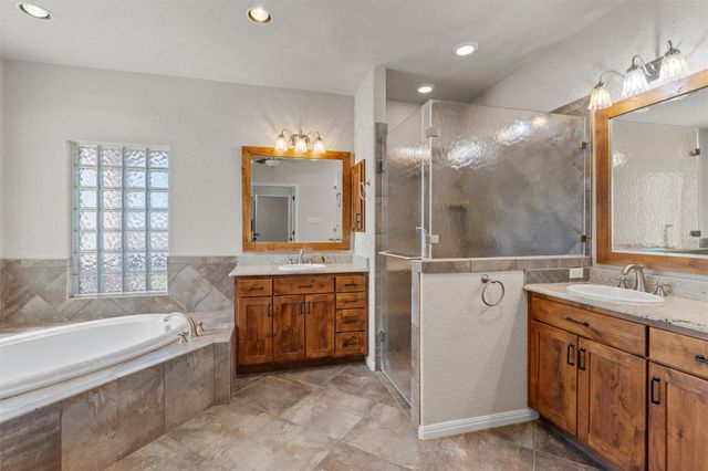 1167 County Road 427, Thrall, TX 76578