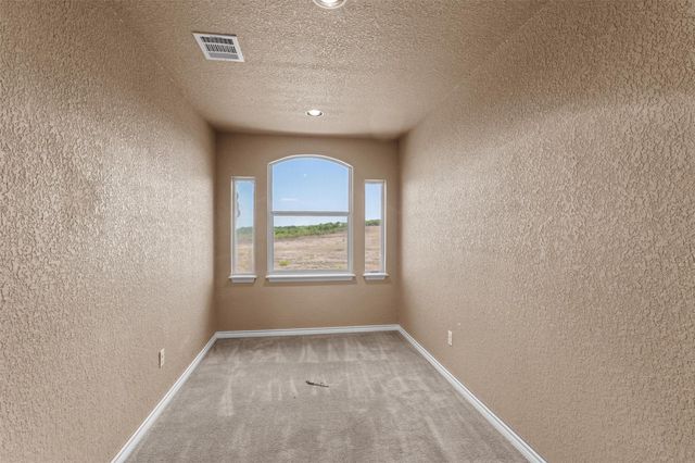 1167 County Road 427, Thrall, TX 76578