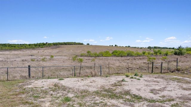 1167 County Road 427, Thrall, TX 76578