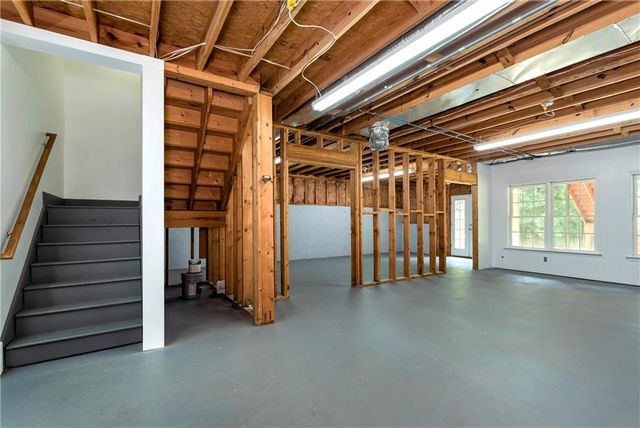 3885 Lake Juliette Drive, Buford, GA 30519