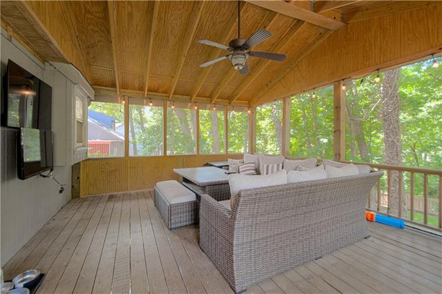 1500 Amesbury Avenue, Liberty, MO 64068