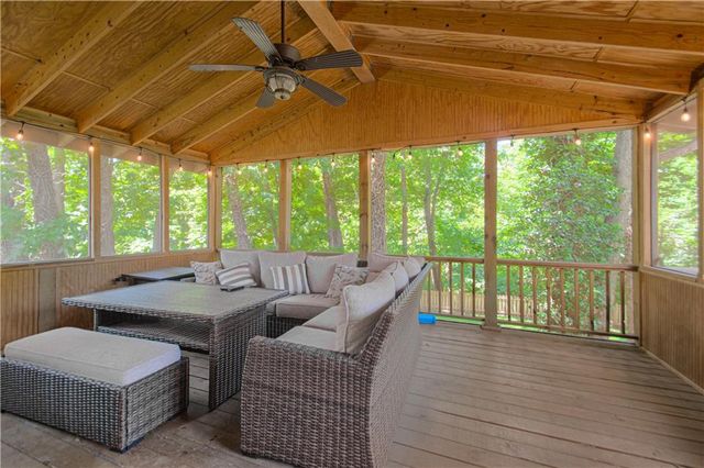 1500 Amesbury Avenue, Liberty, MO 64068