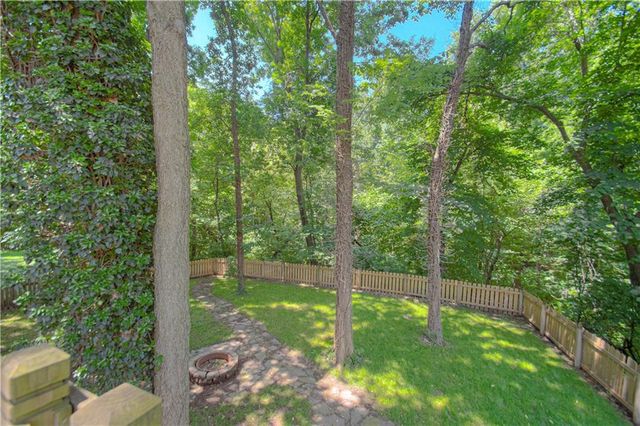 1500 Amesbury Avenue, Liberty, MO 64068
