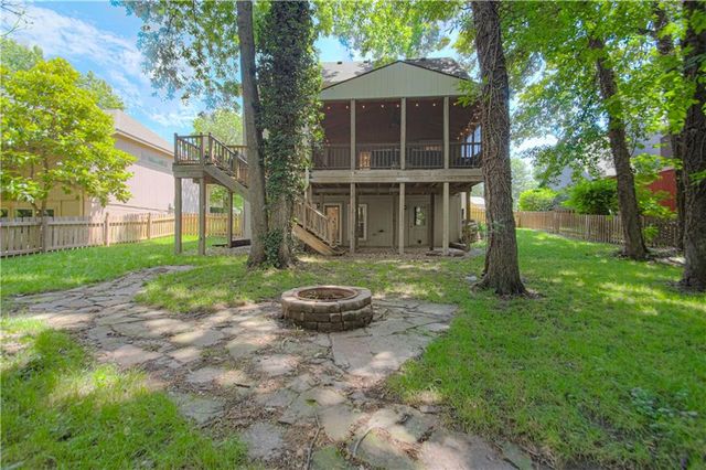 1500 Amesbury Avenue, Liberty, MO 64068