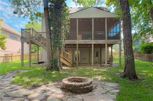 1500 Amesbury Avenue, Liberty, MO 64068
