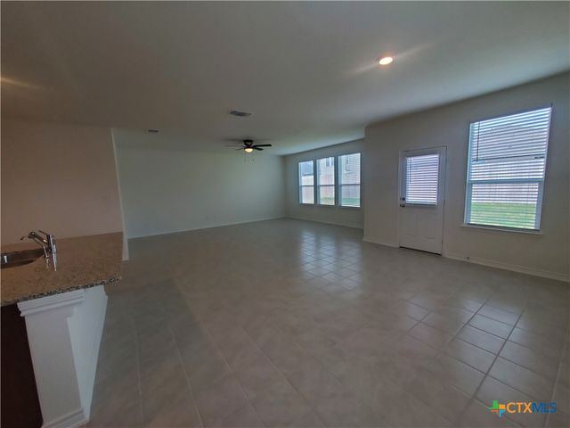518 Deer Crest Drive, New Braunfels, TX 78130