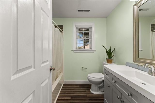 73 Oak Ridge Dr W, Brockton, MA 02301