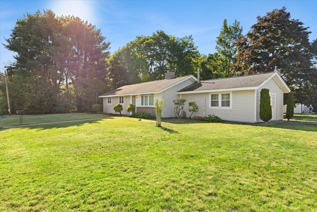 73 Oak Ridge Dr W, Brockton, MA 02301