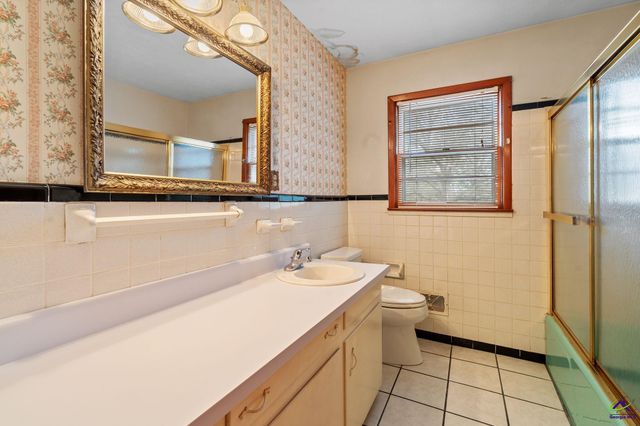 104 Lakeside Drive, Warner Robins, GA 31088