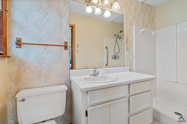 104 Lakeside Drive, Warner Robins, GA 31088