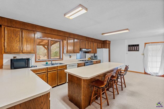 104 Lakeside Drive, Warner Robins, GA 31088