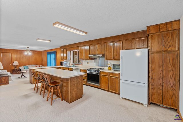 104 Lakeside Drive, Warner Robins, GA 31088