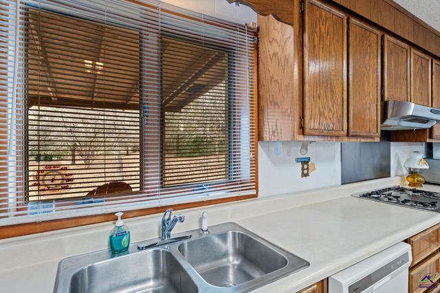 104 Lakeside Drive, Warner Robins, GA 31088