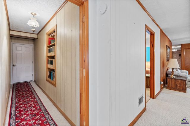 104 Lakeside Drive, Warner Robins, GA 31088