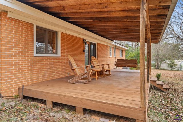 104 Lakeside Drive, Warner Robins, GA 31088