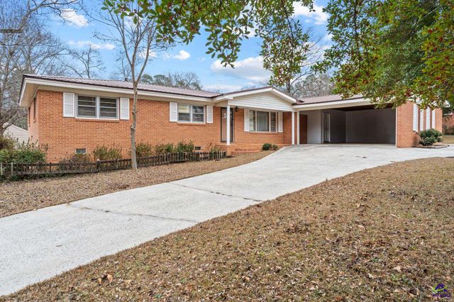 104 Lakeside Drive, Warner Robins, GA 31088